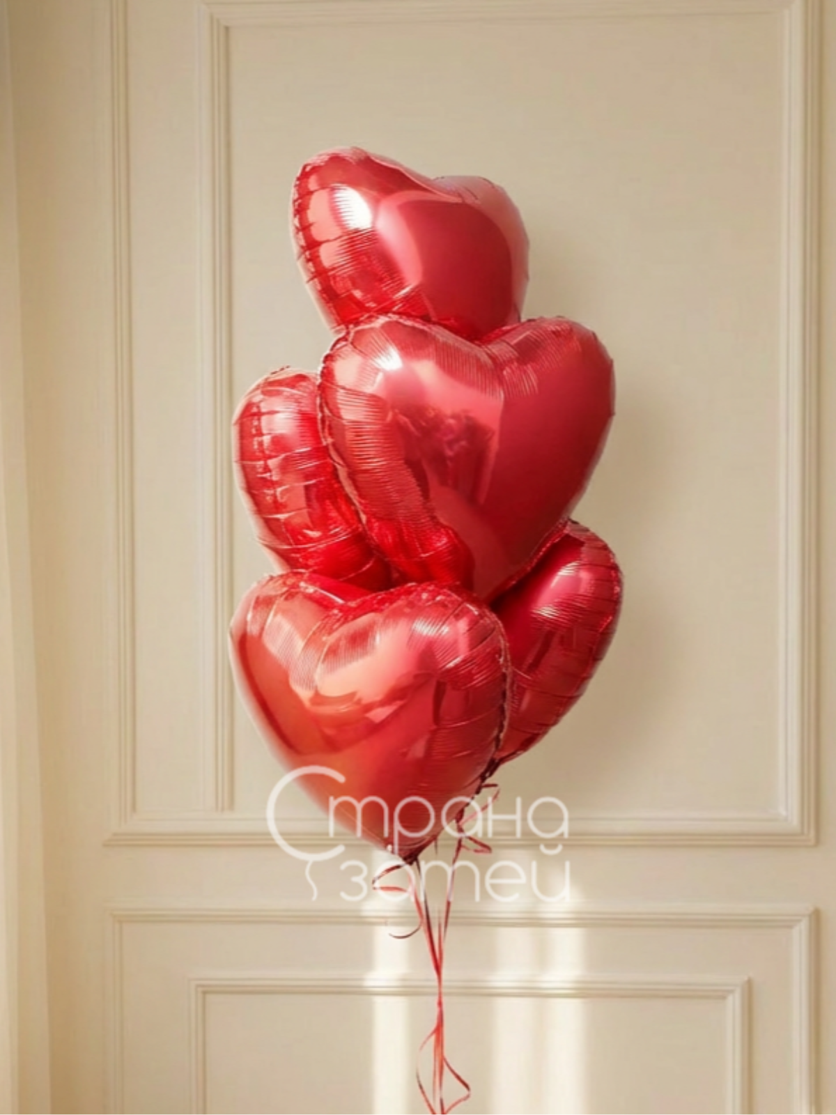 Photo_1769272952664 Фонтан из красных фольгированных шаров‑сердец, романтическое оформление в Нижнем Новгороде